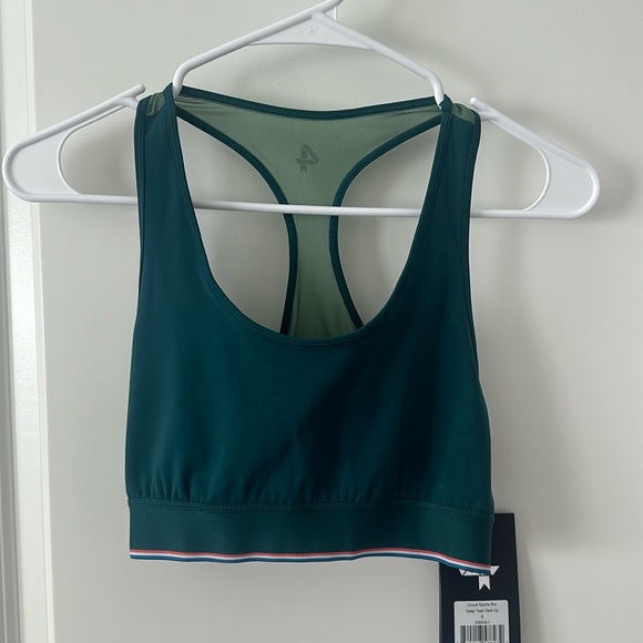 NWT Four Laps sports bra! Adorable teal color! Size small - Picture 3 of 7